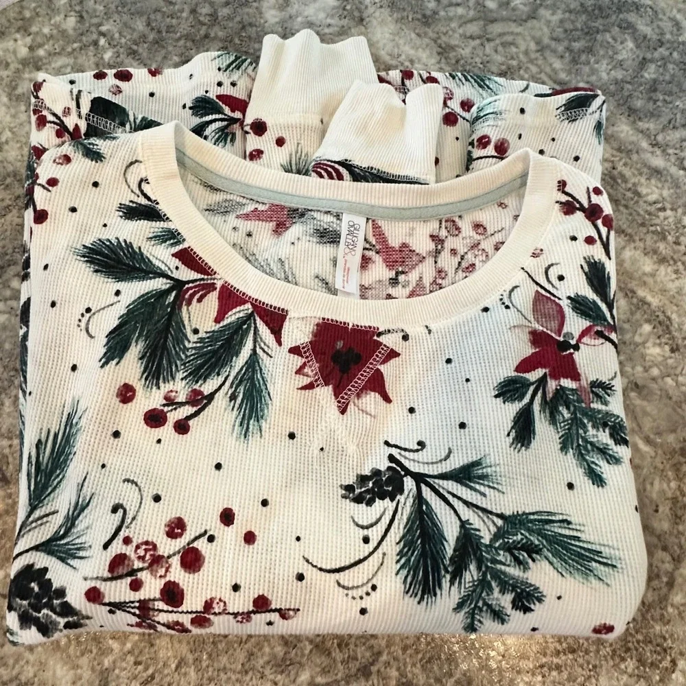 Gilligan & O'Malley Womens XL Poinsettia Waffle Knit Pajama Set Holiday Floral
